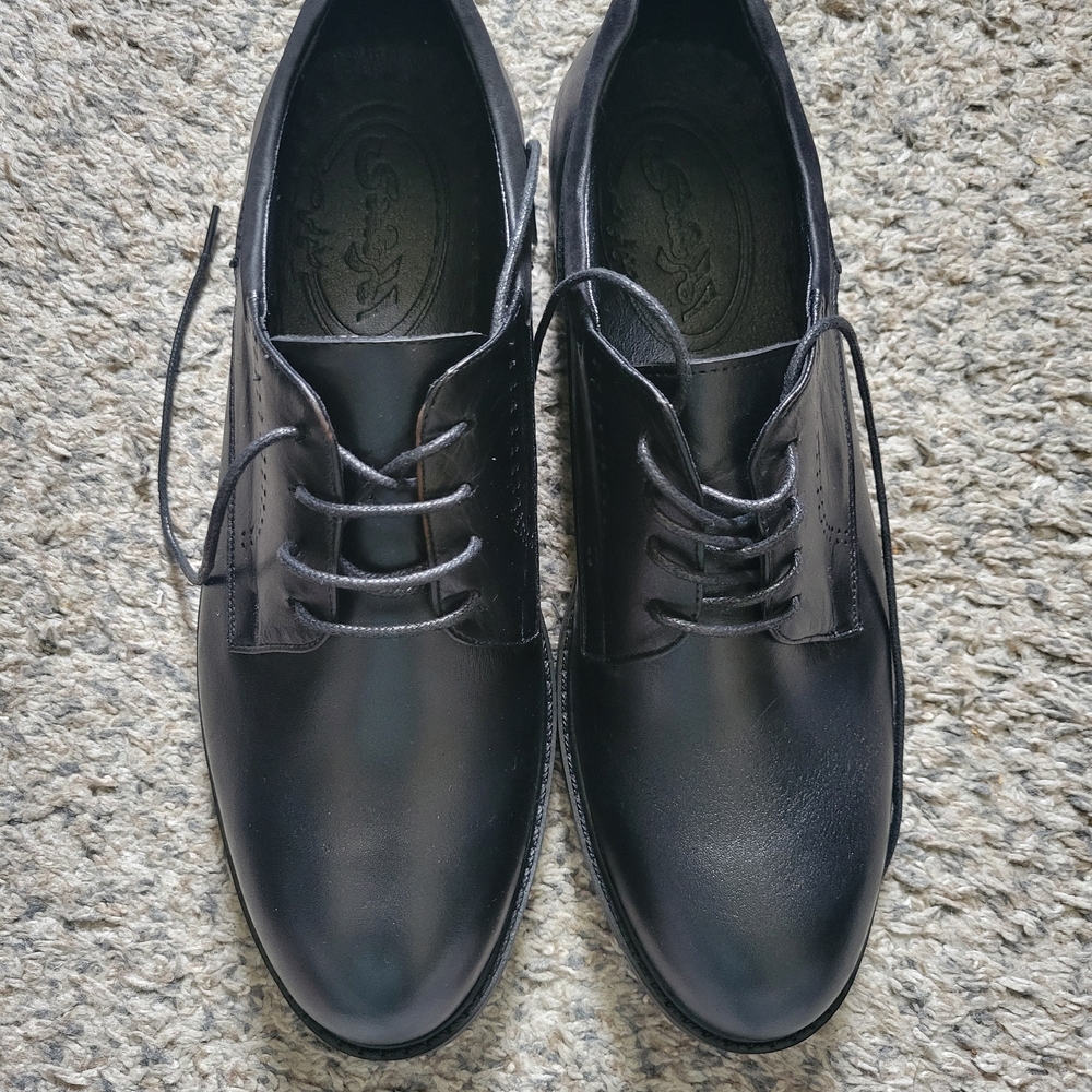 Elegant Black Leather Men's Oxfords